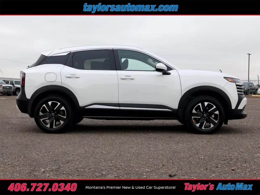 2025 Nissan Kicks SV photo 1
