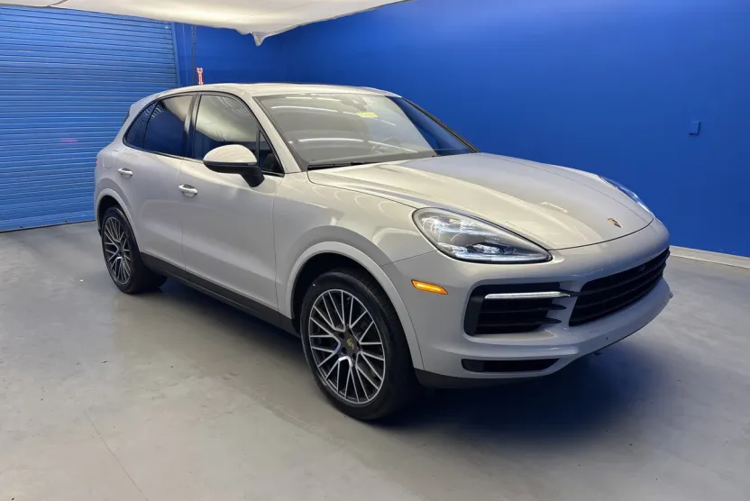 2021 Porsche Cayenne photo 1