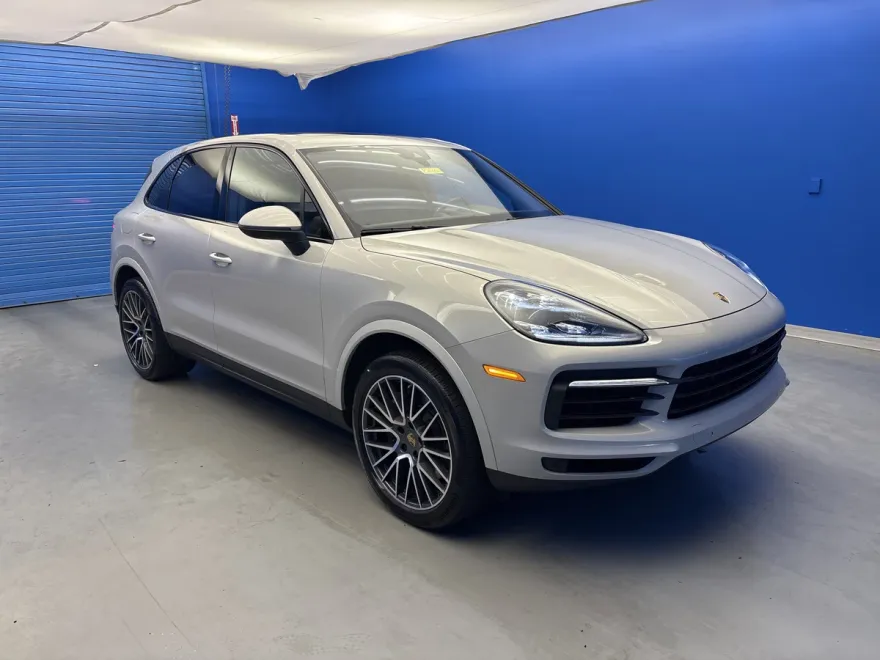 2021 Porsche Cayenne photo 1