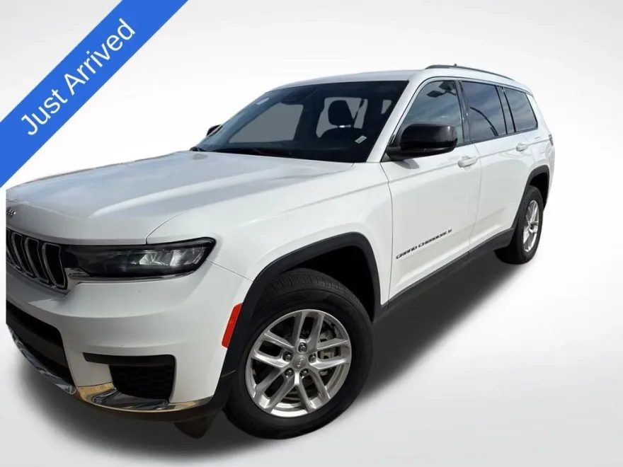 2023 Jeep Grand Cherokee Laredo photo 1