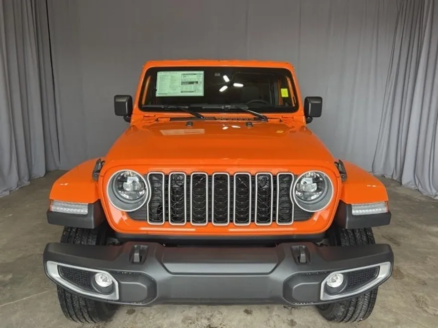 2025 Jeep Wrangler Sahara photo 1
