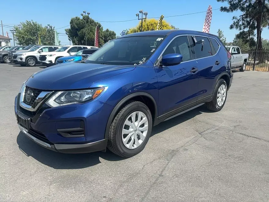 2018 Nissan Rogue S photo 1