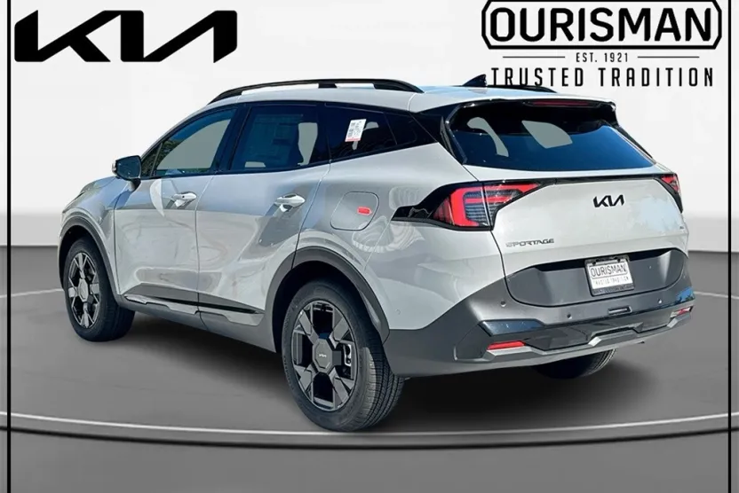 2026 Kia Sportage X-Line photo 1