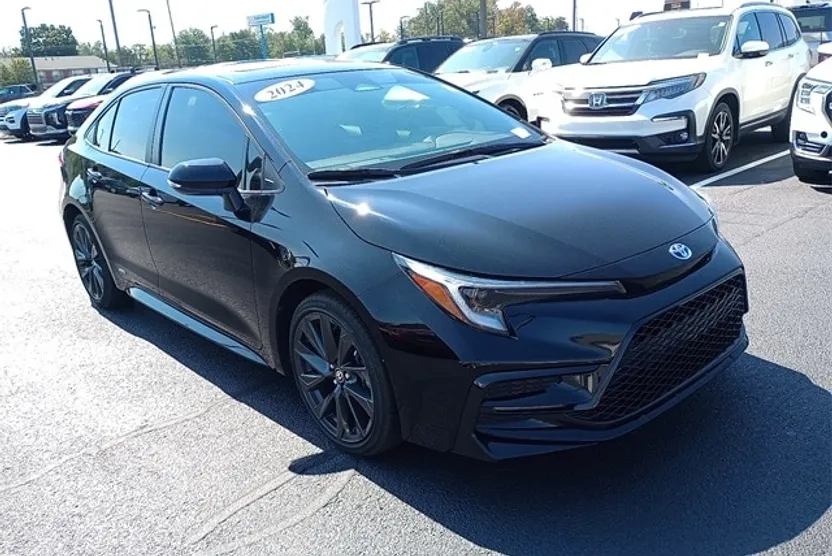 2024 Toyota Corolla Hybrid SE photo 1