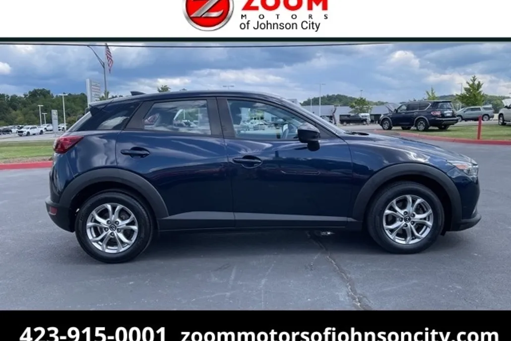 2017 Mazda CX-3 Sport photo 1