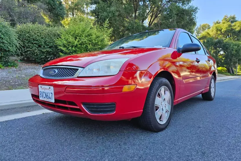 2007 Ford Focus Sedan photo 1