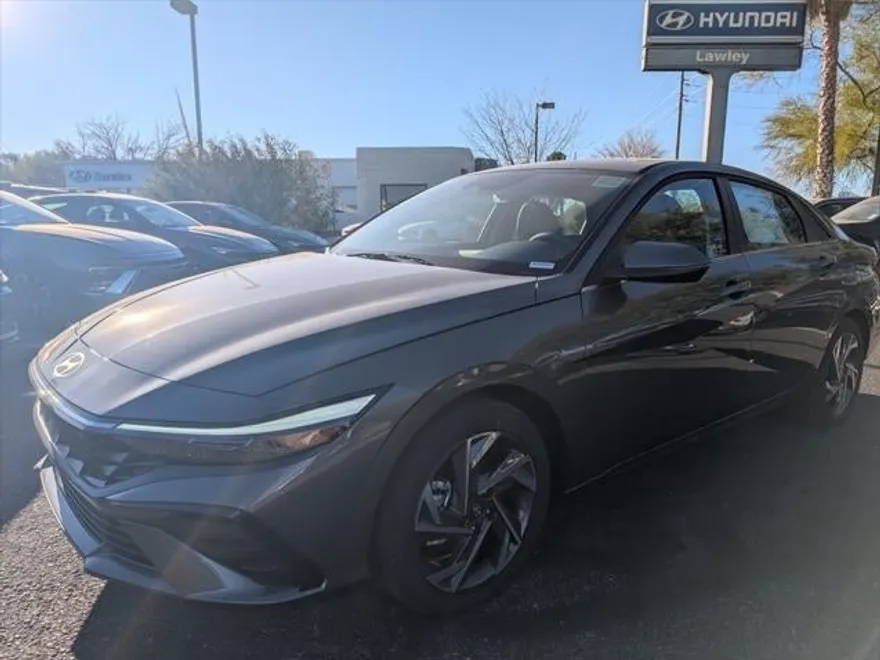 2025 Hyundai Elantra Hybrid Limited photo 1
