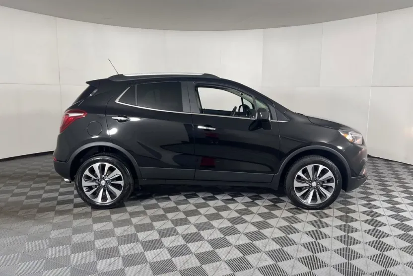 2022 Buick Encore Preferred photo 1