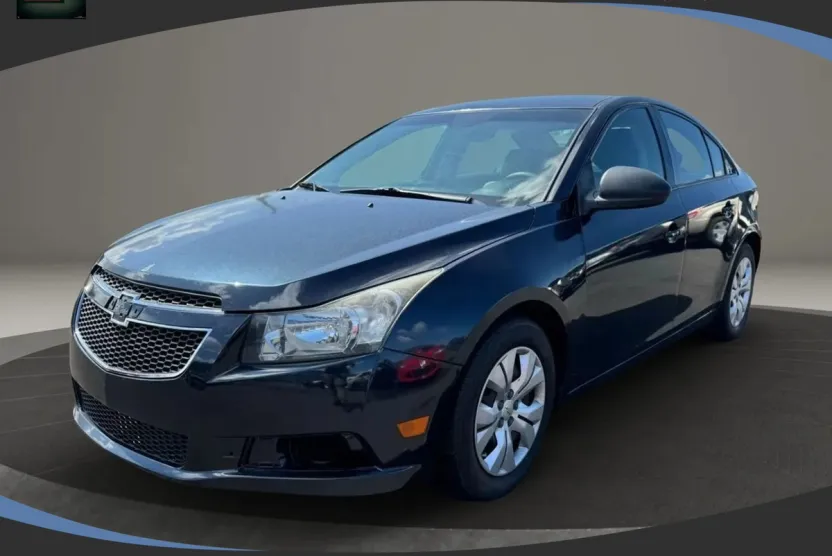 2015 Chevrolet Cruze LS photo 1