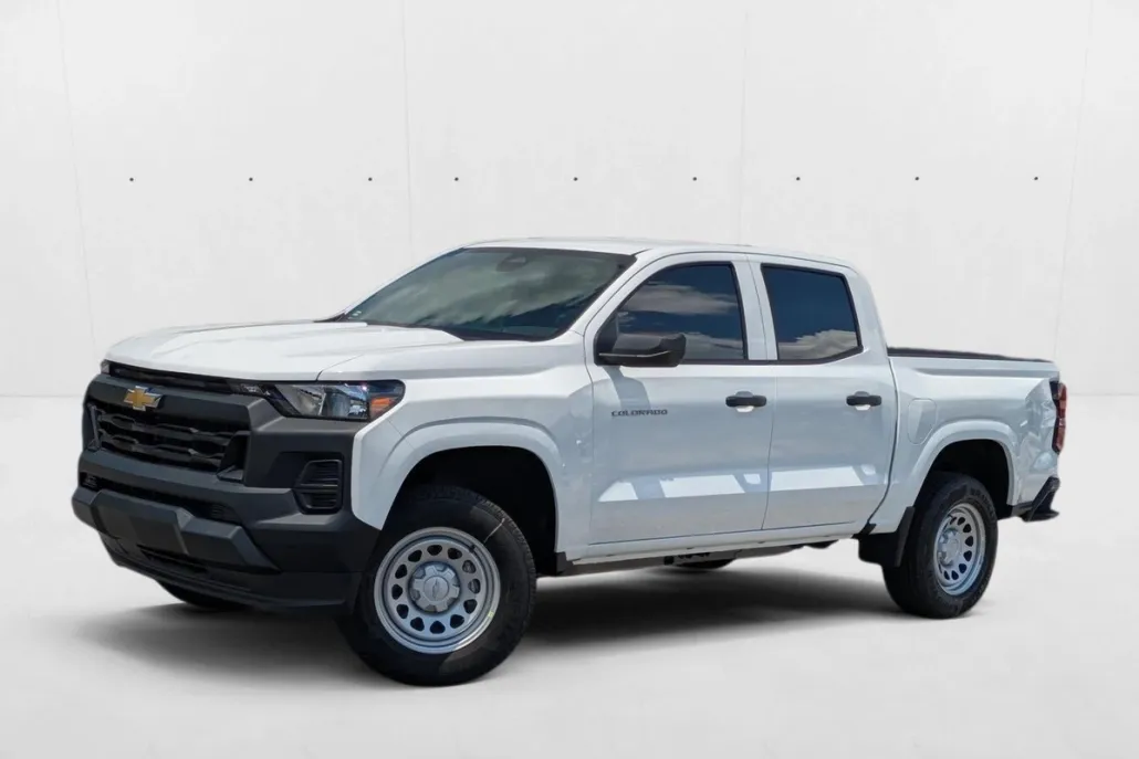 2026 Chevrolet Colorado Work Truck photo 1