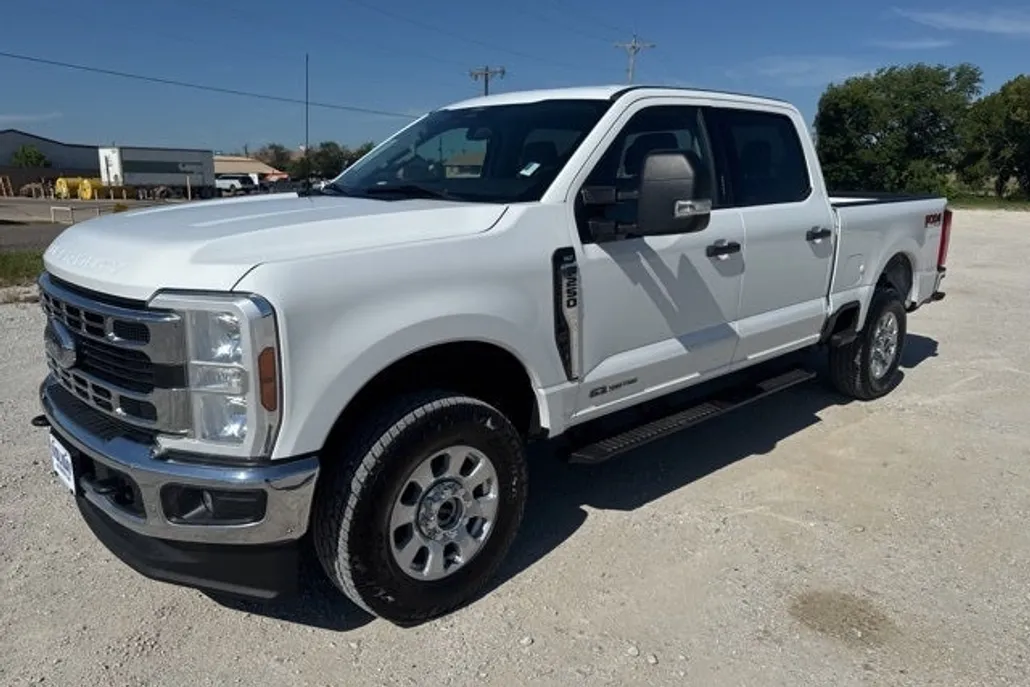 2024 Ford F-250 photo 1