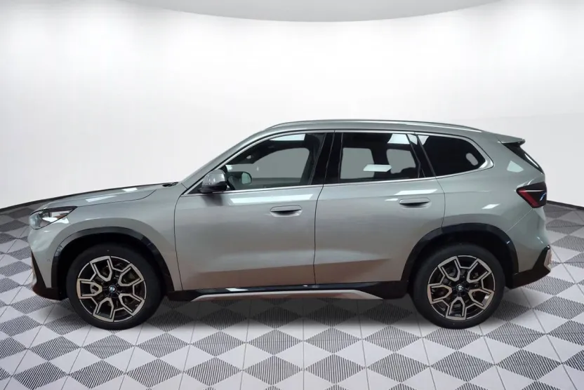 2025 Bmw X1 XDrive28i photo 1