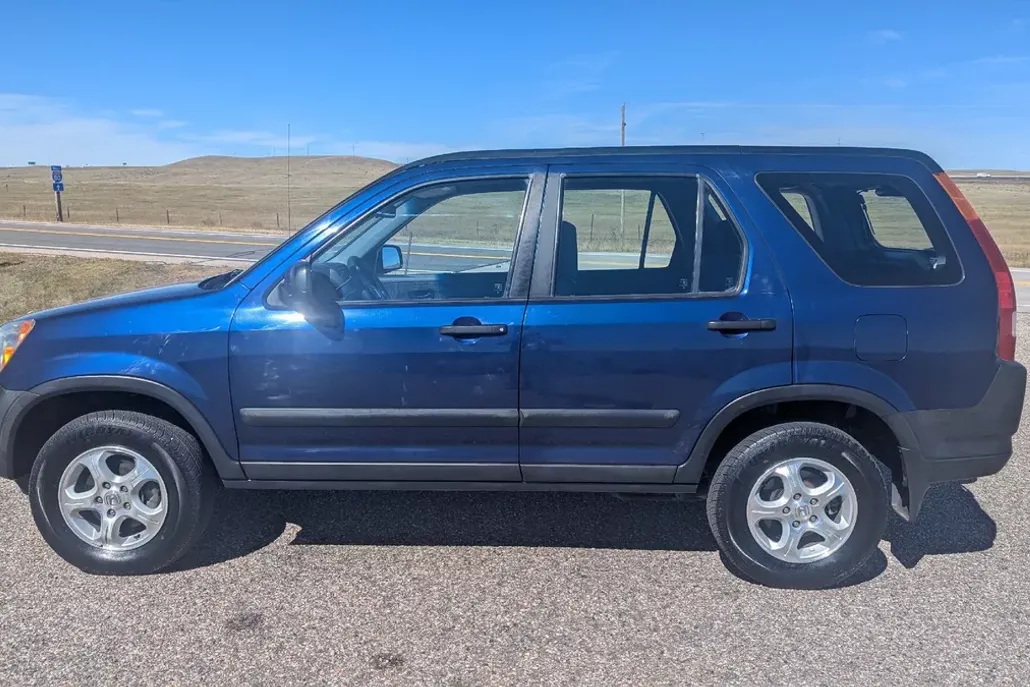 2002 Honda CR-V LX photo 1