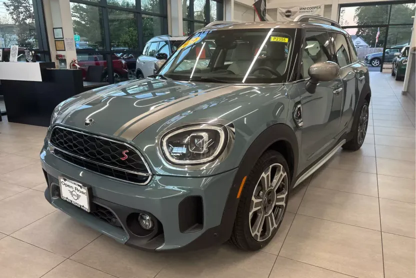 2023 Mini Countryman S photo 1