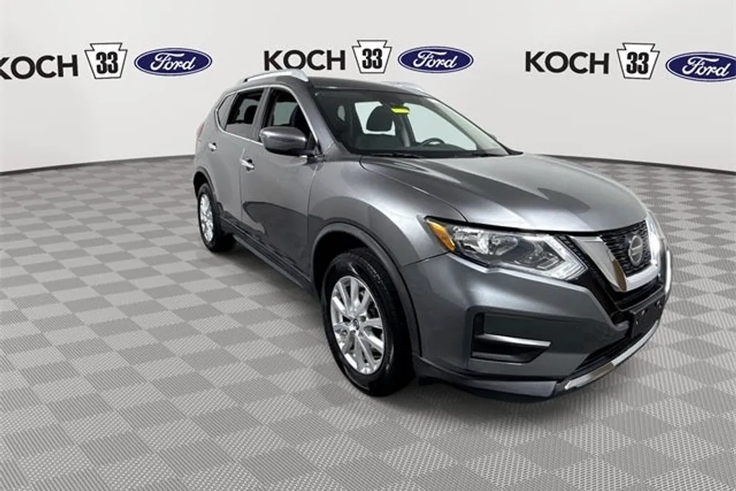 2019 Nissan Rogue SV photo 1