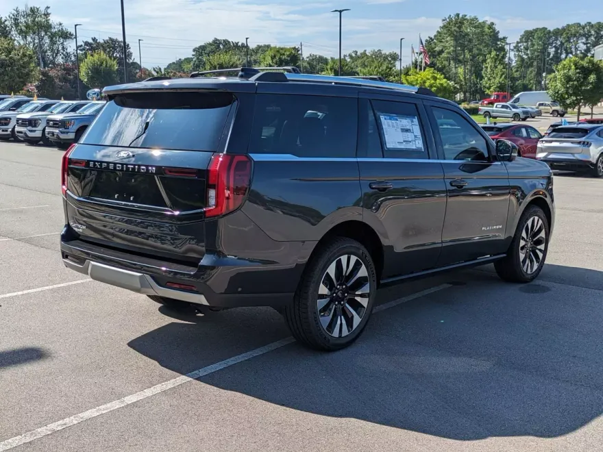 2025 Ford Expedition Platinum photo 1