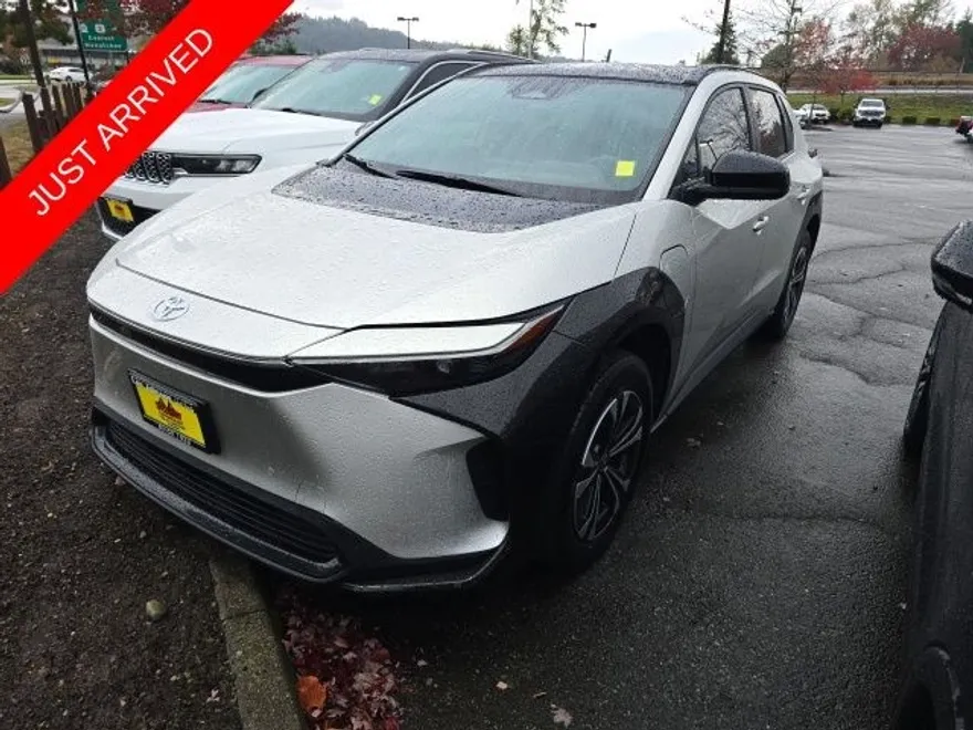 2023 Toyota bZ4X XLE photo 1
