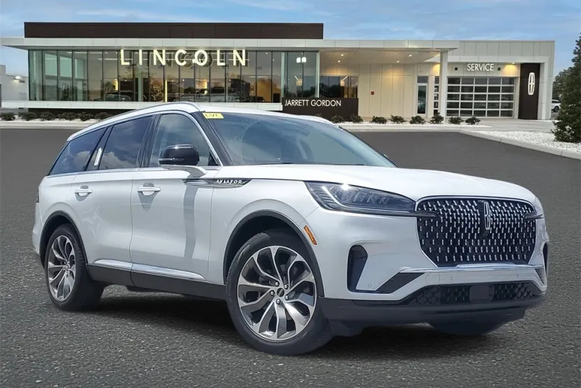 2025 Lincoln Aviator Premiere photo 1