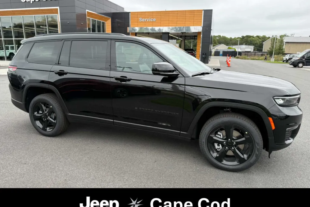 2025 Jeep Grand Cherokee Limited photo 1
