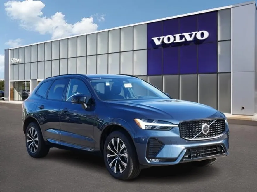 2025 Volvo XC60 B5 Core photo 1