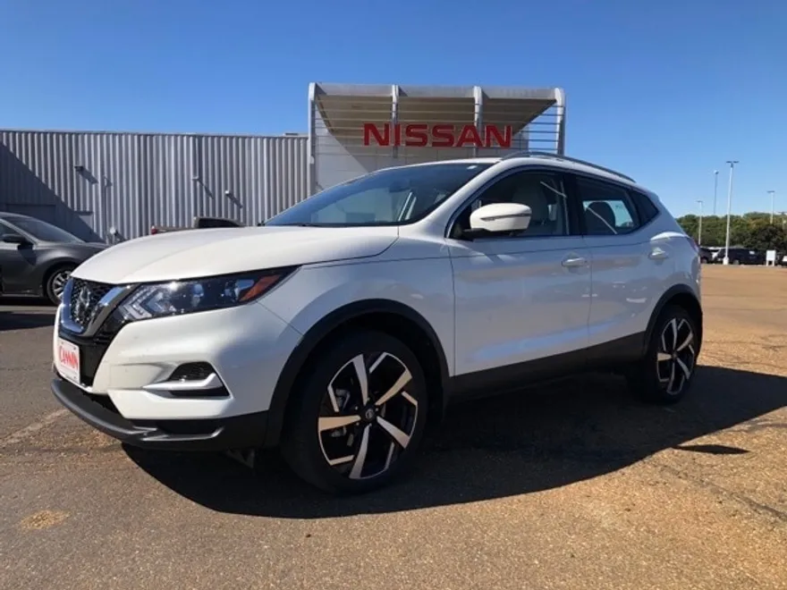 2022 Nissan Rogue Sport SL photo 1