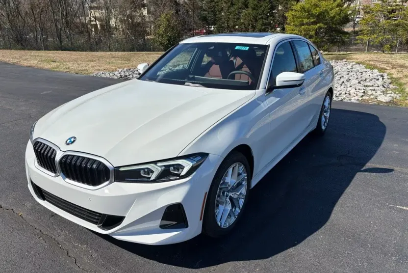 2025 Bmw 330i photo 1