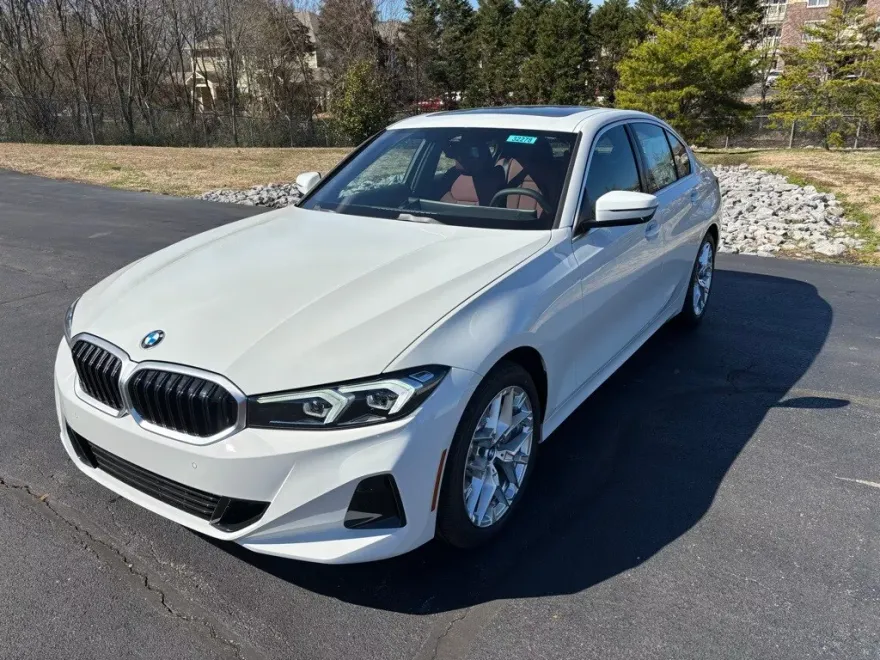2025 Bmw 330i photo 1