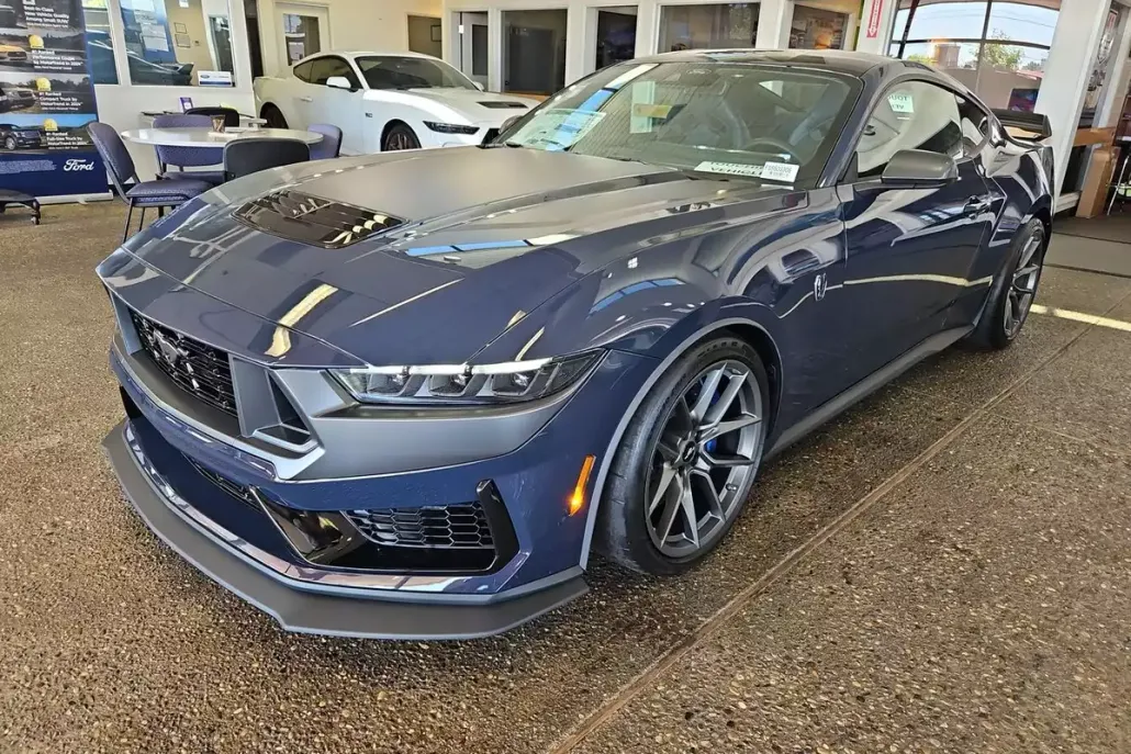 2025 Ford Mustang Dark Horse Premium photo 1