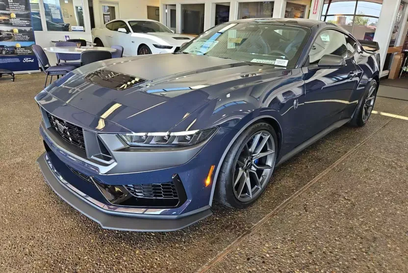 2025 Ford Mustang Dark Horse Premium photo 1