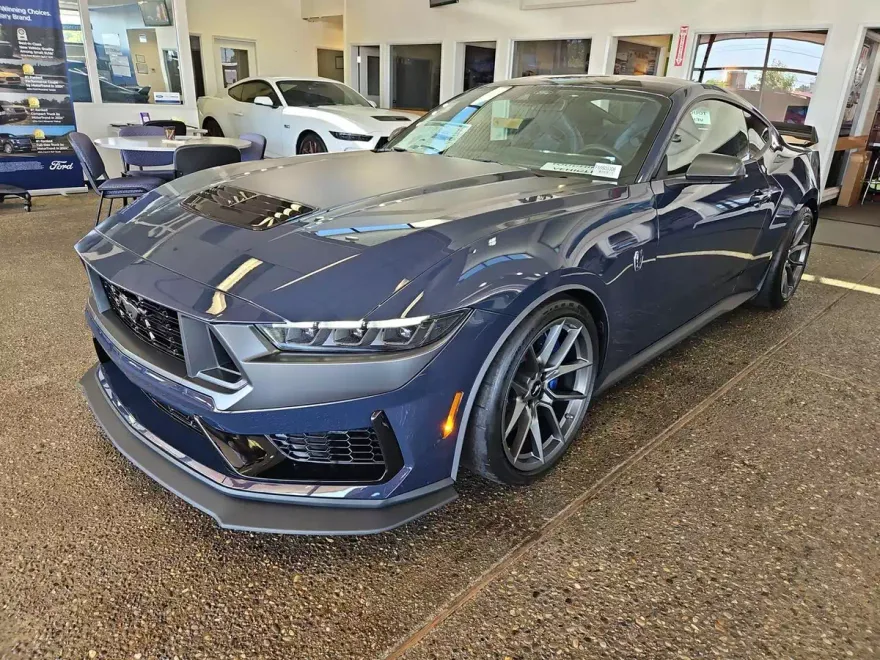 2025 Ford Mustang Dark Horse Premium photo 1