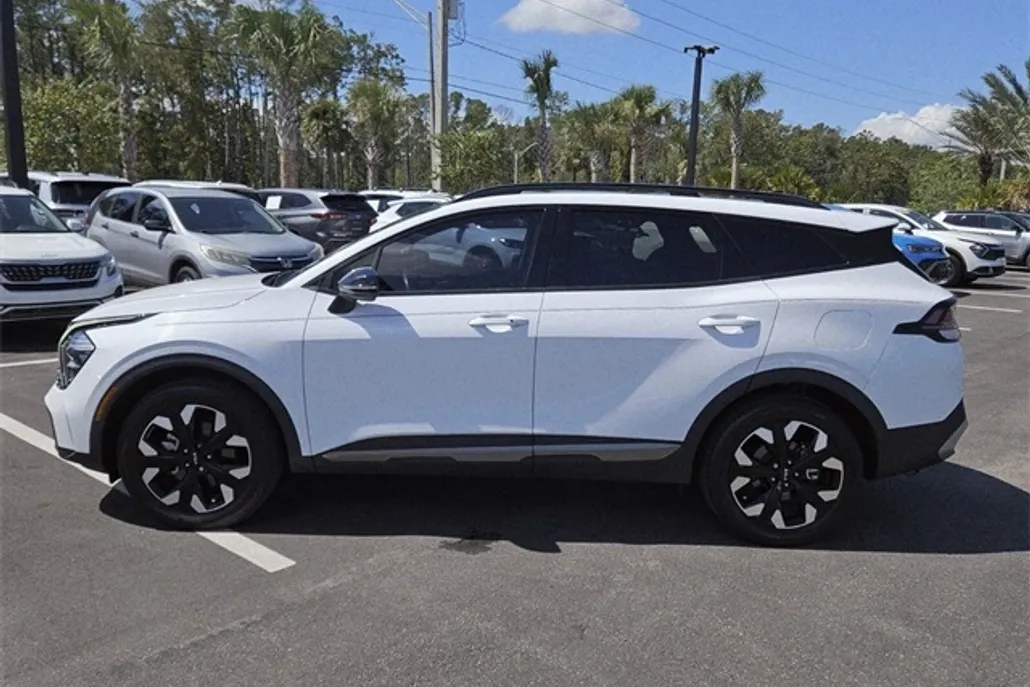 2023 Kia Sportage X-Line photo 1