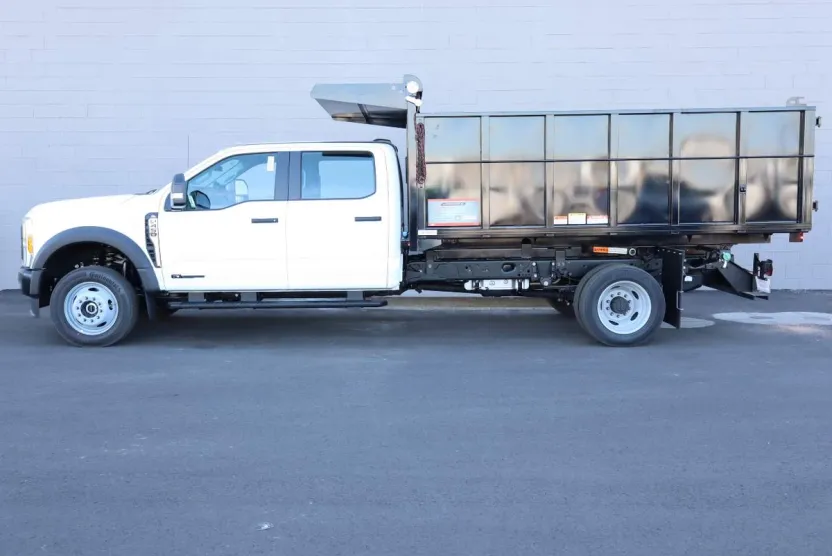 2024 Ford F-450 photo 1