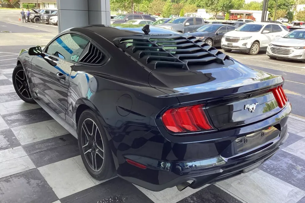 2021 Ford Mustang EcoBoost photo 1