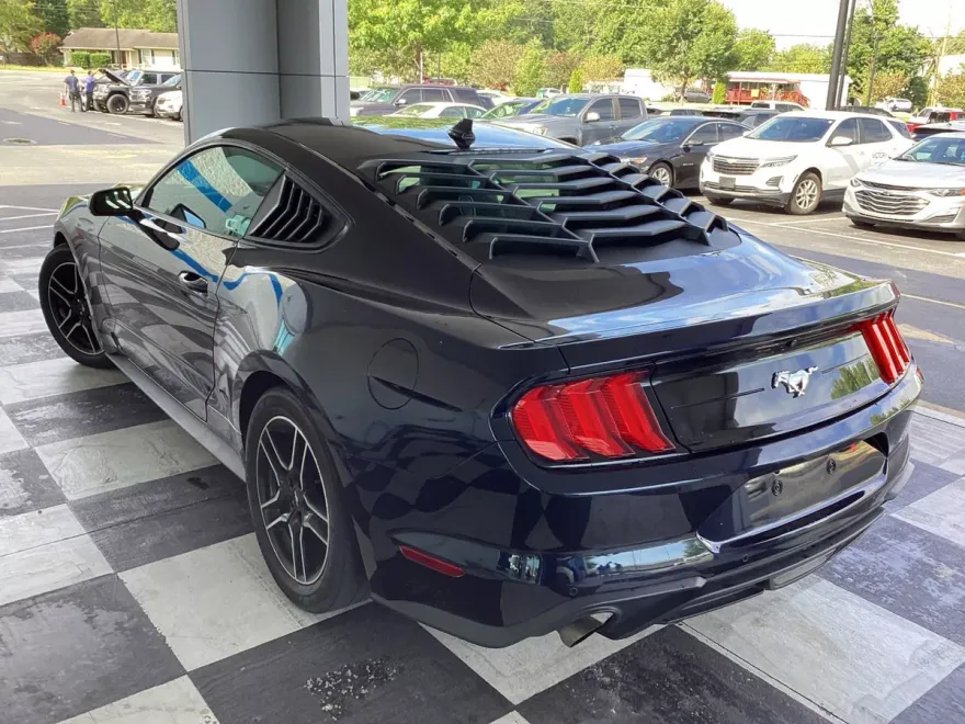 2021 Ford Mustang EcoBoost photo 1