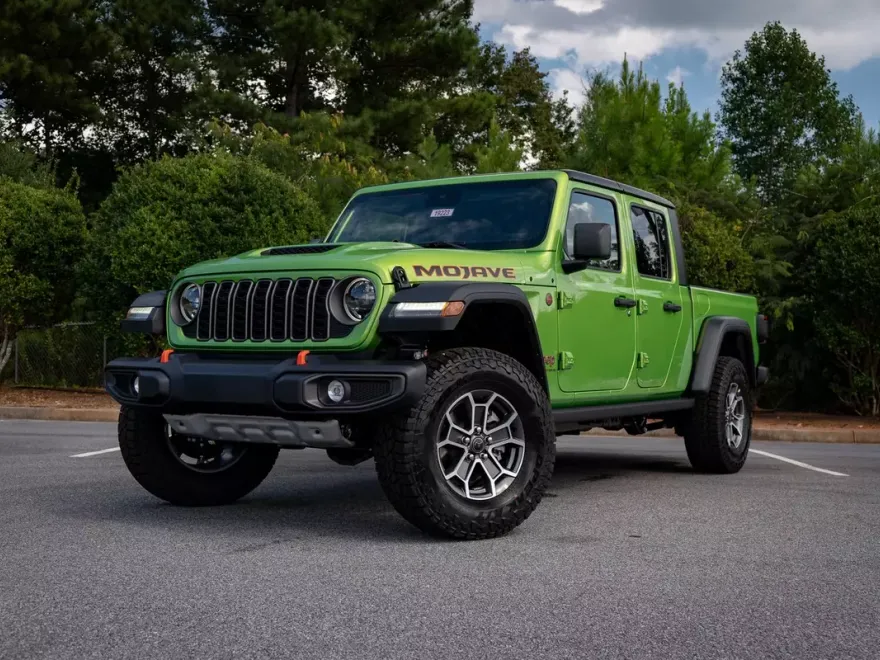 2025 Jeep Gladiator Mojave photo 1