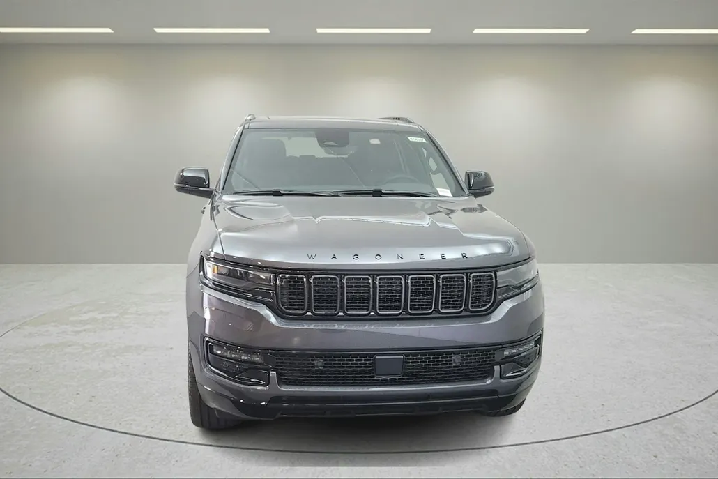 2025 Jeep Wagoneer Series II photo 1