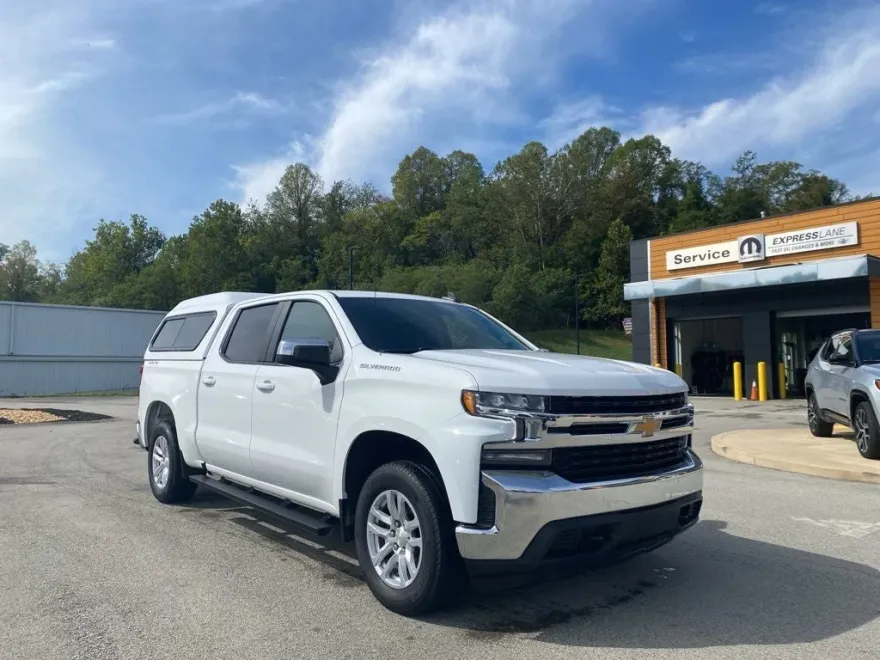 2022 Chevrolet Silverado 1500 photo 1