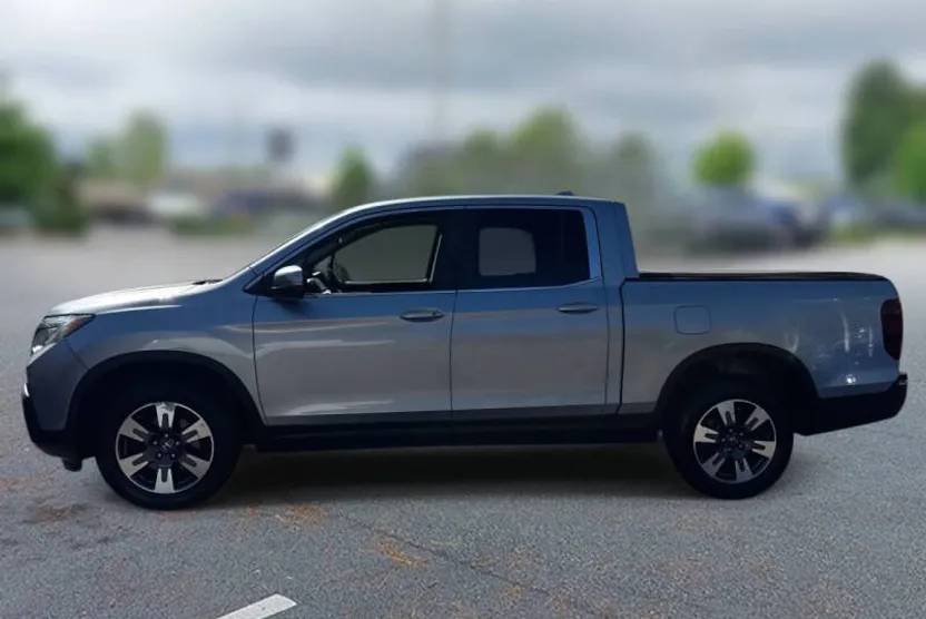 2017 Honda Ridgeline RTL photo 1