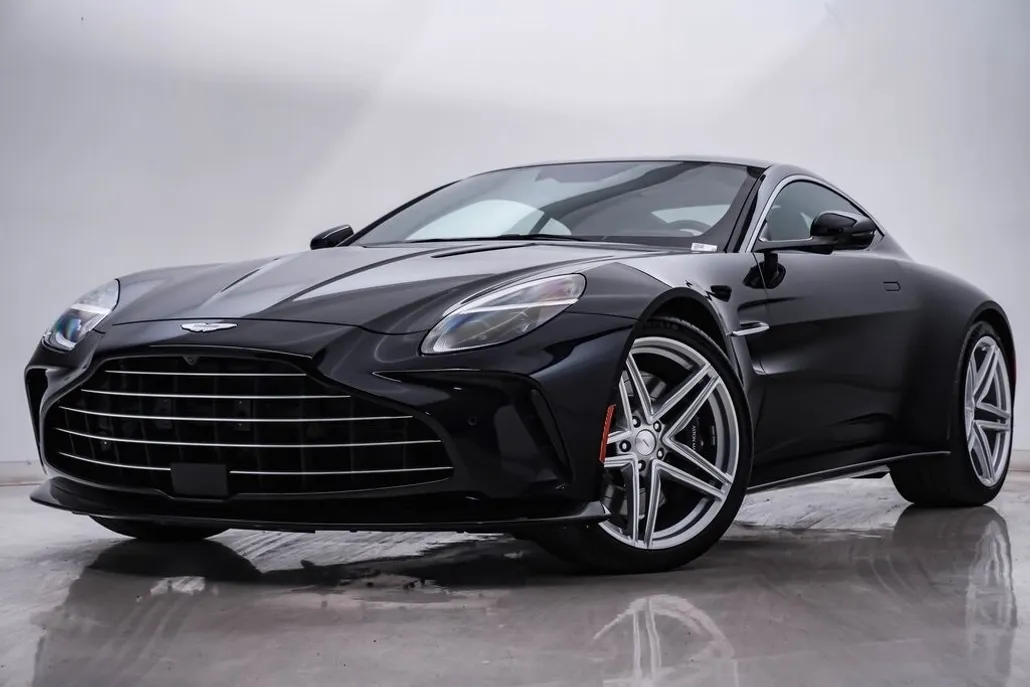 2025 Aston Martin Vantage AM6 photo 1