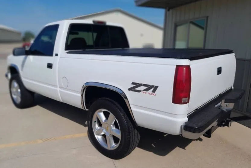 1997 Gmc Sierra 1500 SLE photo 1