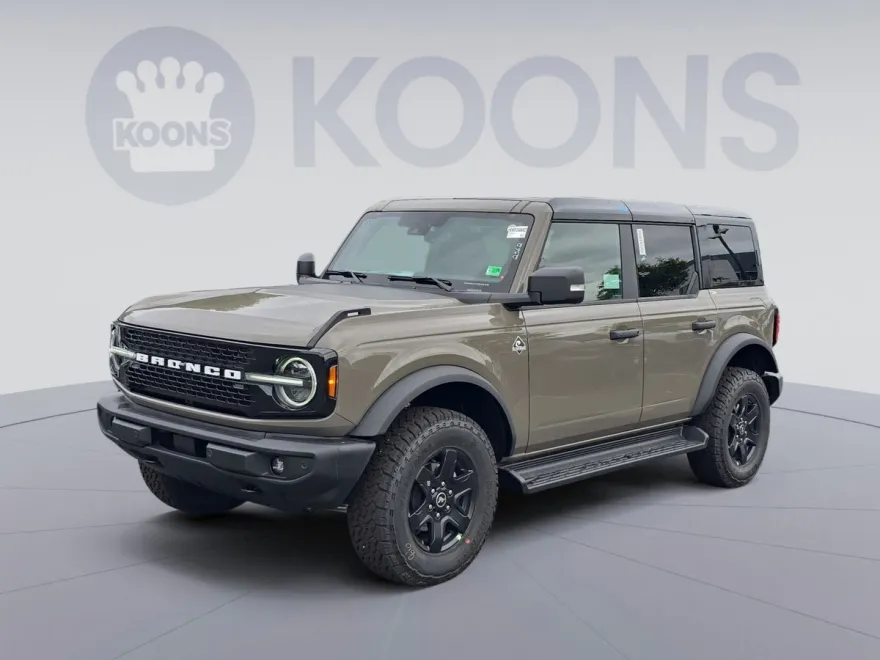 2025 Ford Bronco Outer Banks photo 1