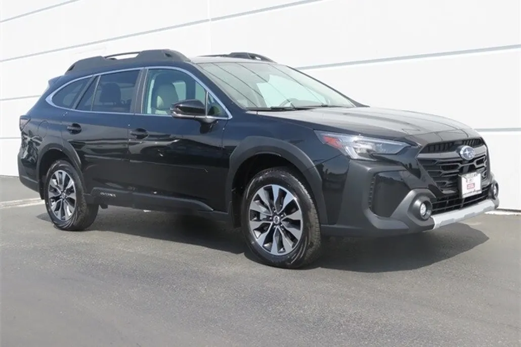 2025 Subaru Outback Limited photo 1
