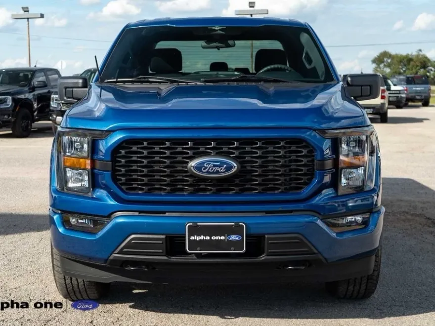 2023 Ford F-150 XL photo 1