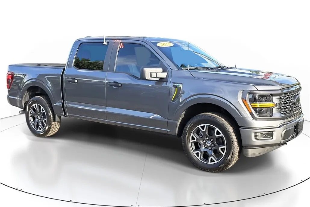 2025 Ford F-150 STX photo 1