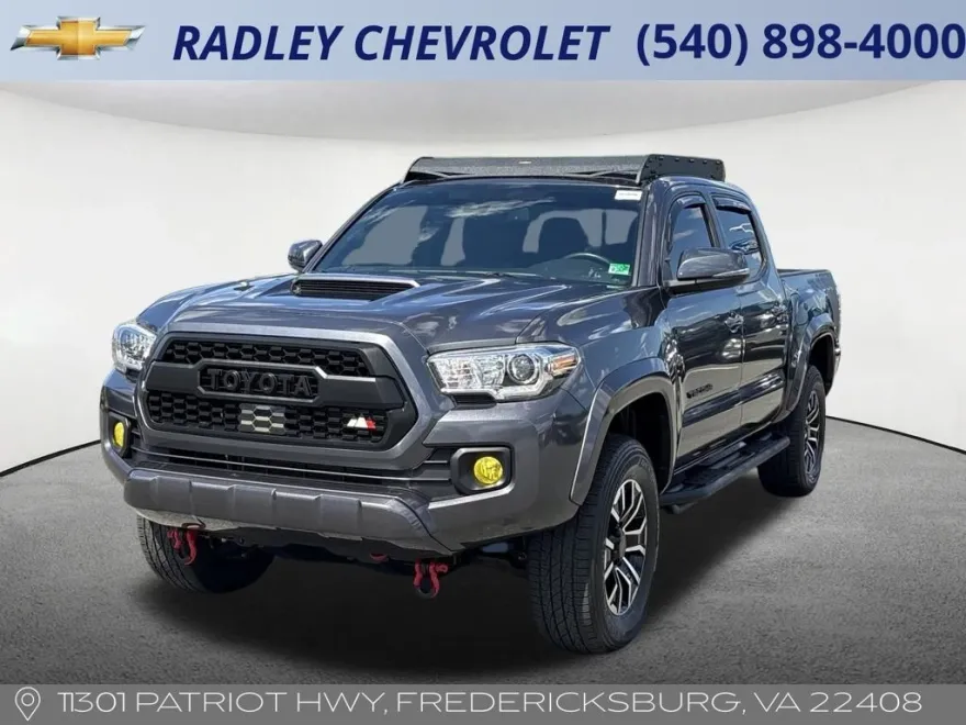 2021 Toyota Tacoma TRD Sport photo 1