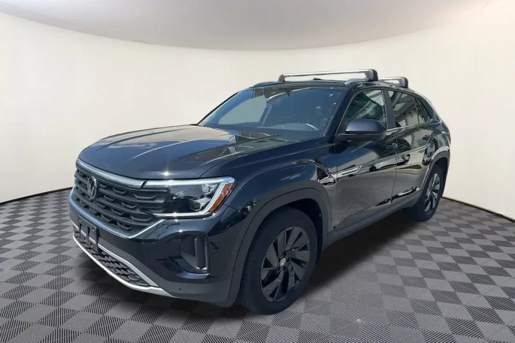 2024 Volkswagen Atlas Cross Sport SE Technology photo 1