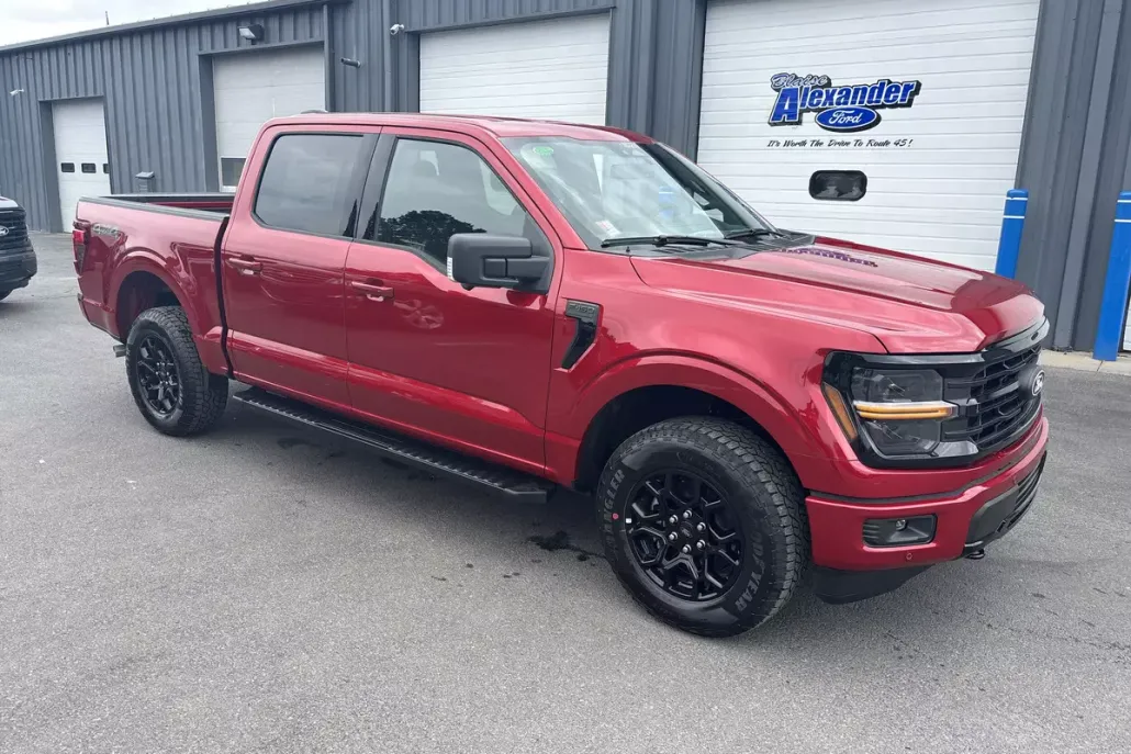 2025 Ford F-150 XLT photo 1