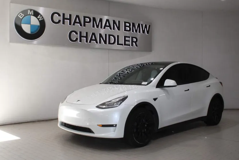 2021 Tesla Model Y Long Range photo 1