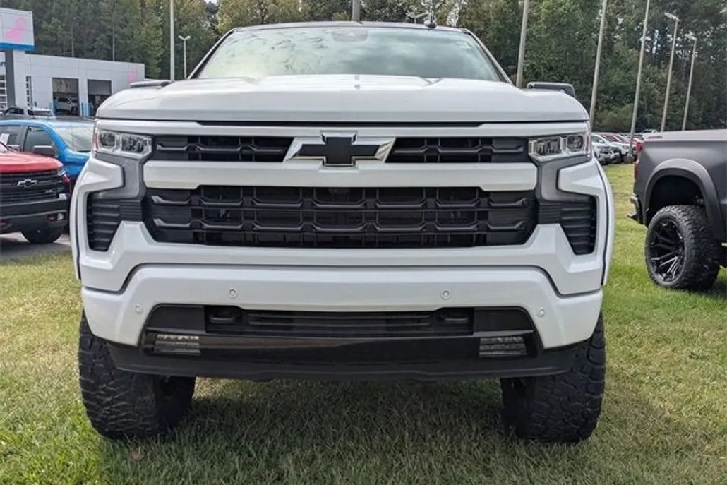 2025 Chevrolet Silverado 1500 RST photo 1