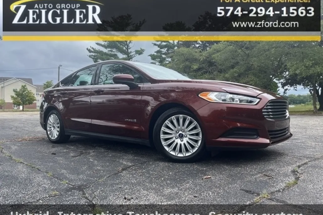 2015 Ford Fusion Hybrid S photo 1